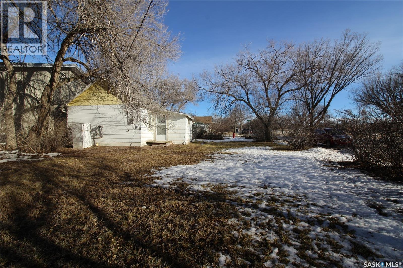 605 3rd Street W, Shaunavon, Saskatchewan  S0N 2M0 - Photo 6 - SK026741