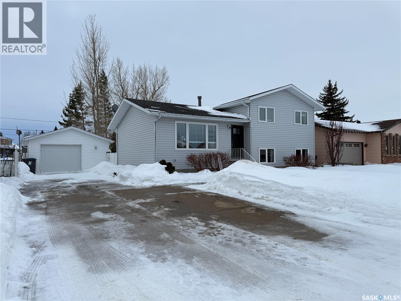 11 Quebec DRIVE, Melville, Saskatchewan