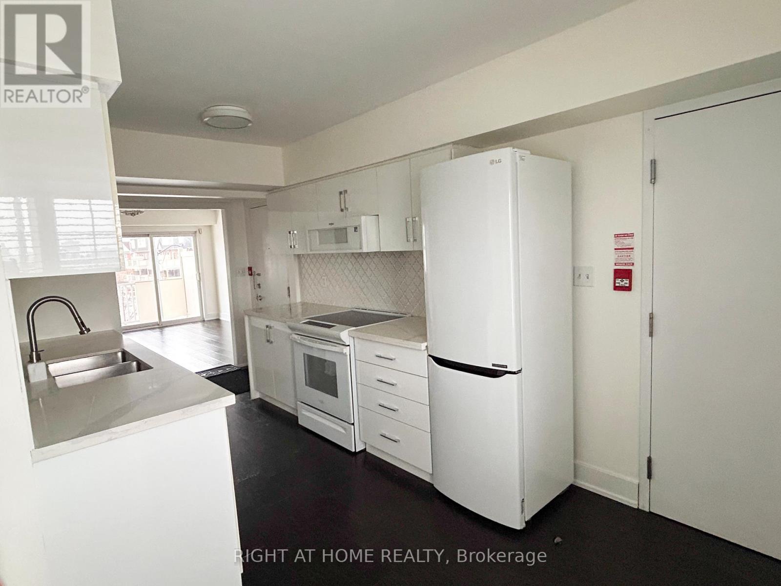 5 - 3032 Clayhill Road, Mississauga, Ontario  L5B 0B1 - Photo 5 - W12685036