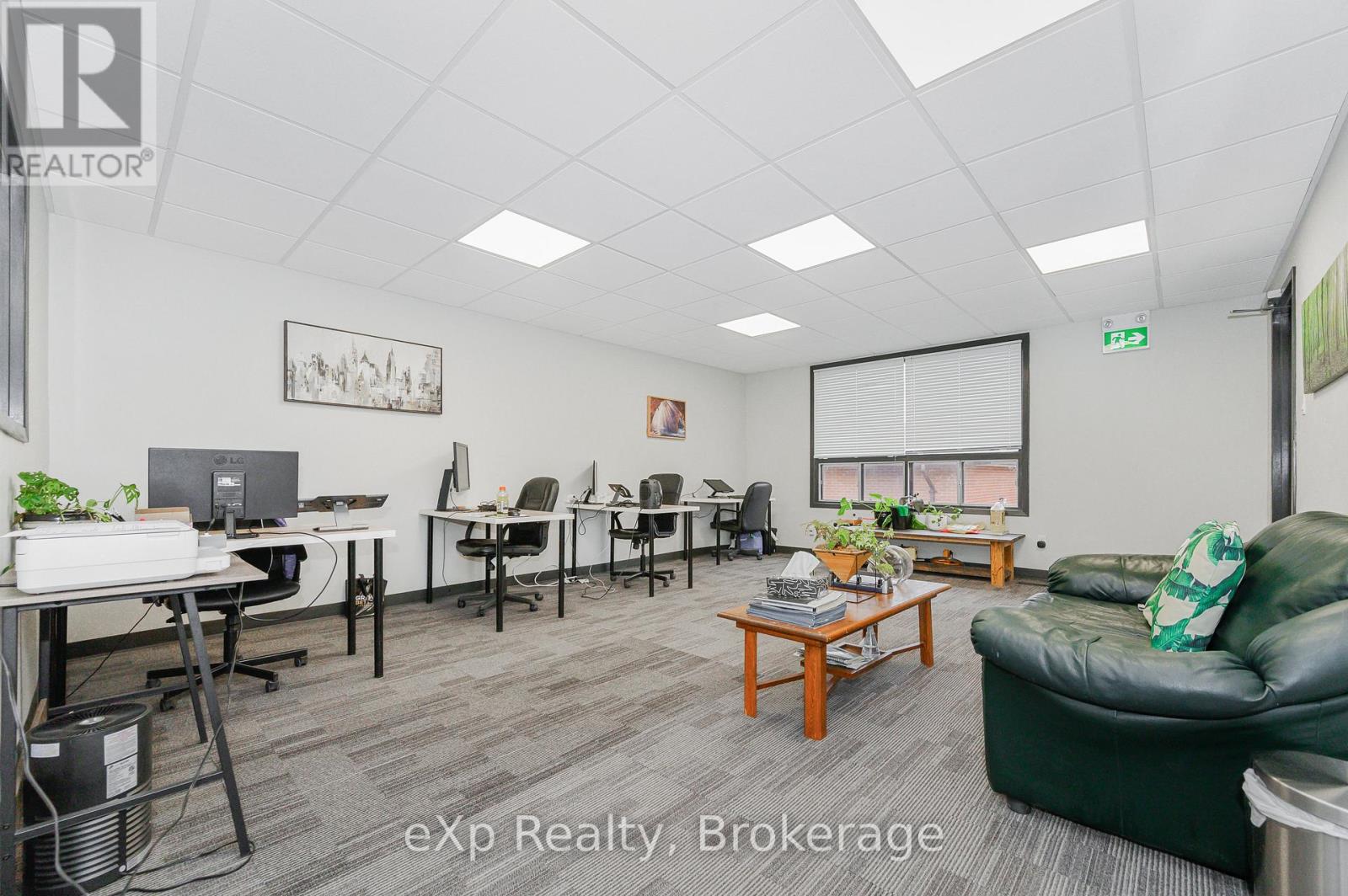 B - 37 Empire Street, Guelph (St. Patrick's Ward), Ontario  N1E 2Y4 - Photo 11 - X12693286