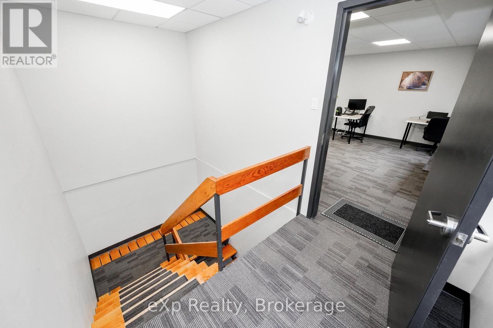 B - 37 Empire Street, Guelph (St. Patrick's Ward), Ontario  N1E 2Y4 - Photo 9 - X12693286