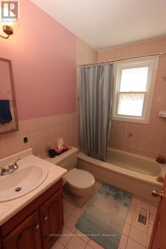 572 Round Lake Road, Havelock-Belmont-Methuen, Ontario  K0L 1Z0 - Photo 28 - X12693204