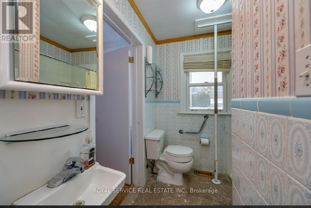 1 Acadia Drive, Cobourg, Ontario  K9A 1T8 - Photo 22 - X12693240