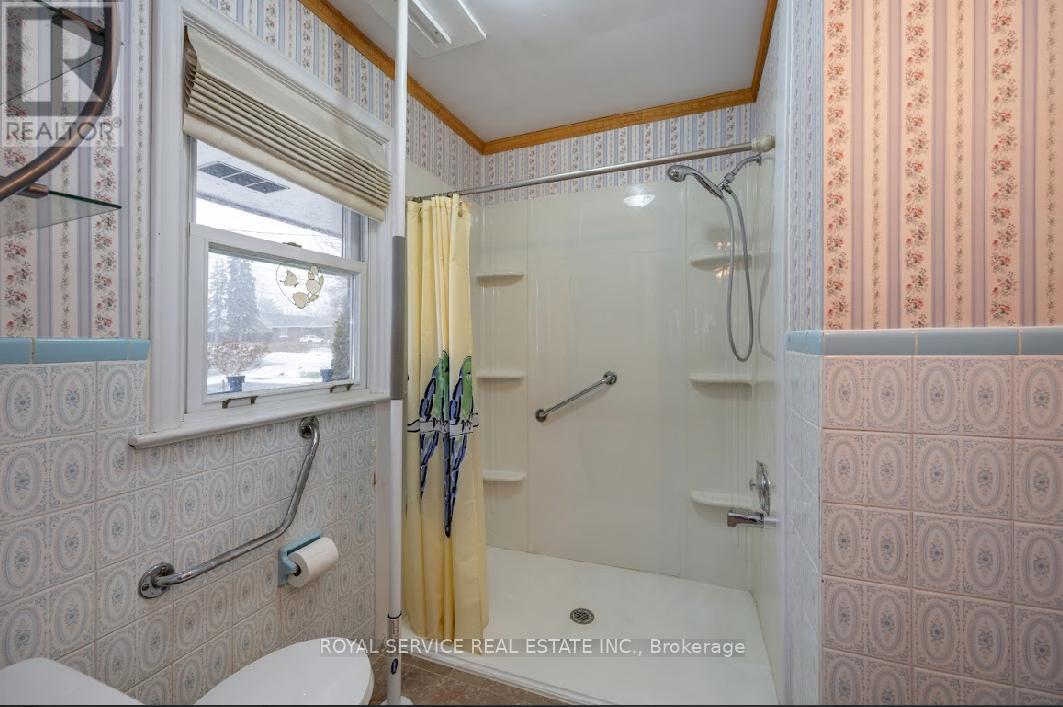 1 Acadia Drive, Cobourg, Ontario  K9A 1T8 - Photo 23 - X12693240