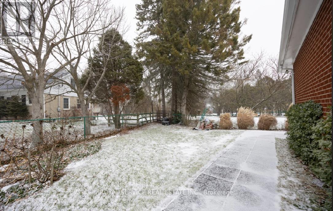 1 Acadia Drive, Cobourg, Ontario  K9A 1T8 - Photo 32 - X12693240