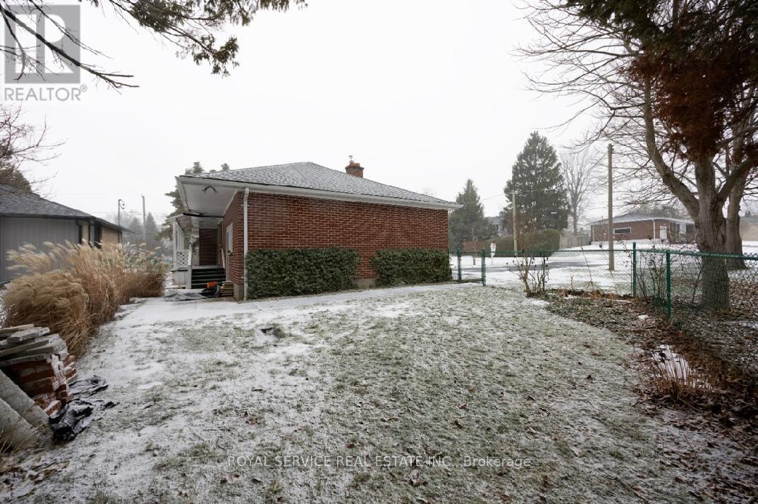 1 Acadia Drive, Cobourg, Ontario  K9A 1T8 - Photo 33 - X12693240