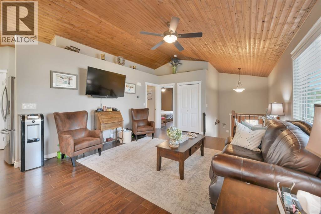 3070, 25074 South Pine Lake Road, Rural Red Deer County, Alberta  T0M 1S0 - Photo 9 - A2247528