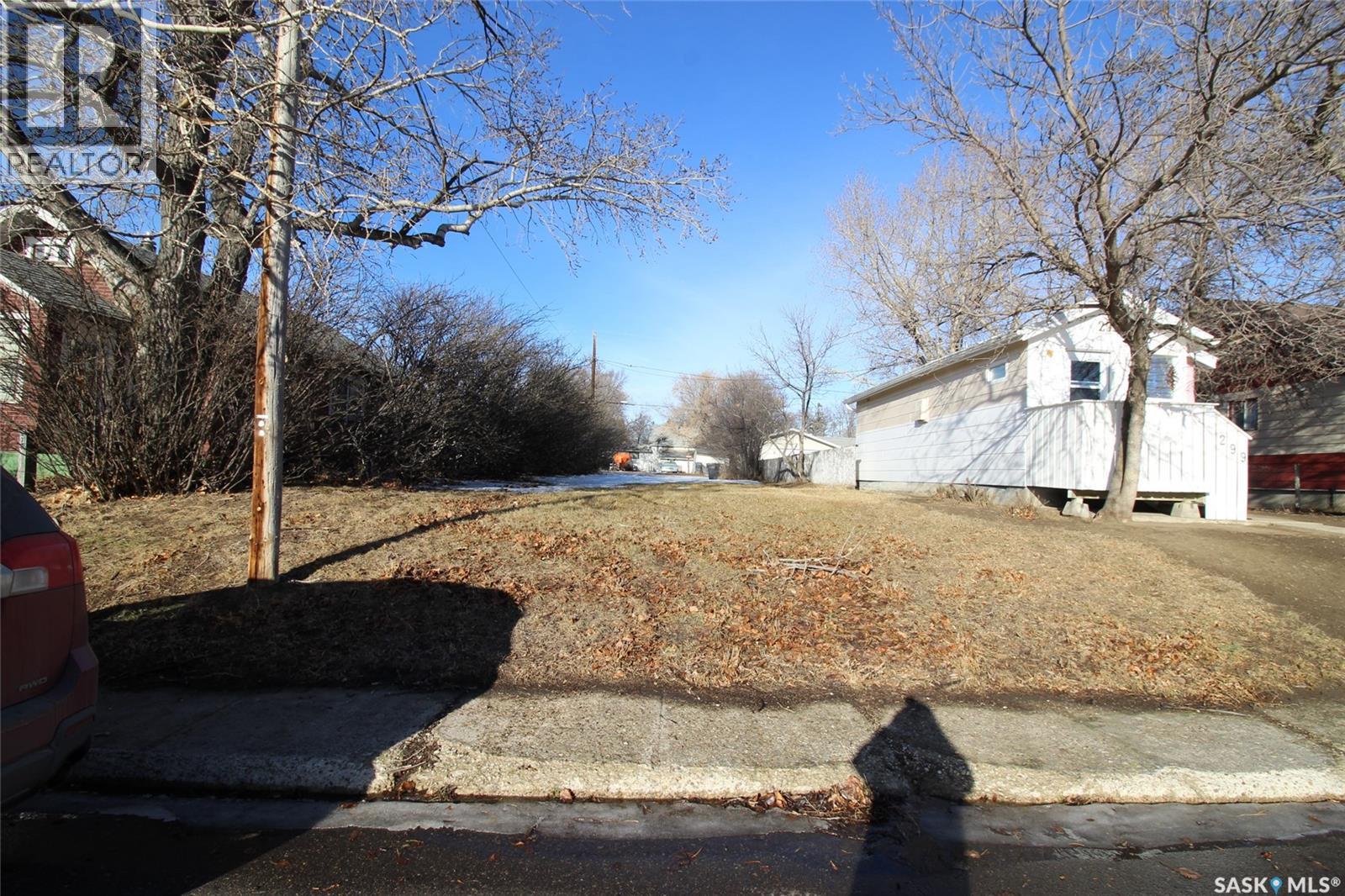 289 2nd Avenue E, Shaunavon, Saskatchewan  S0N 2M0 - Photo 3 - SK026712