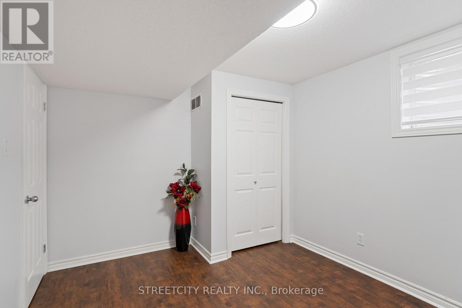 1176 South Wenige Drive, London North, Ontario  N5X 4M3 - Photo 36 - X12693272