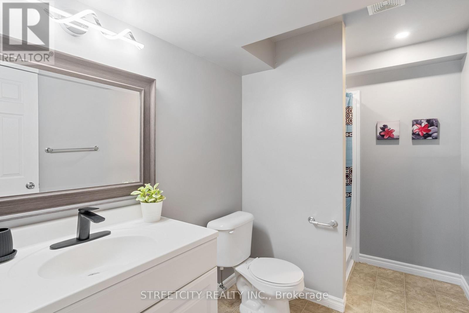 1176 South Wenige Drive, London North, Ontario  N5X 4M3 - Photo 37 - X12693272