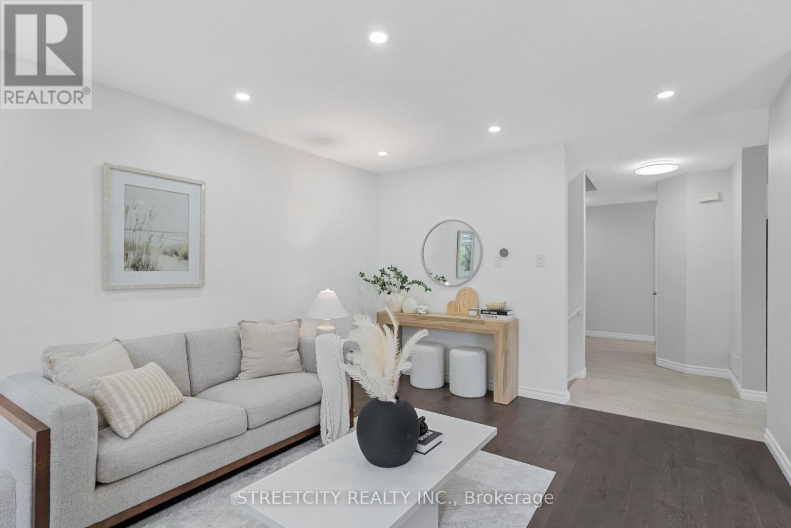 1176 South Wenige Drive, London North, Ontario  N5X 4M3 - Photo 9 - X12693272