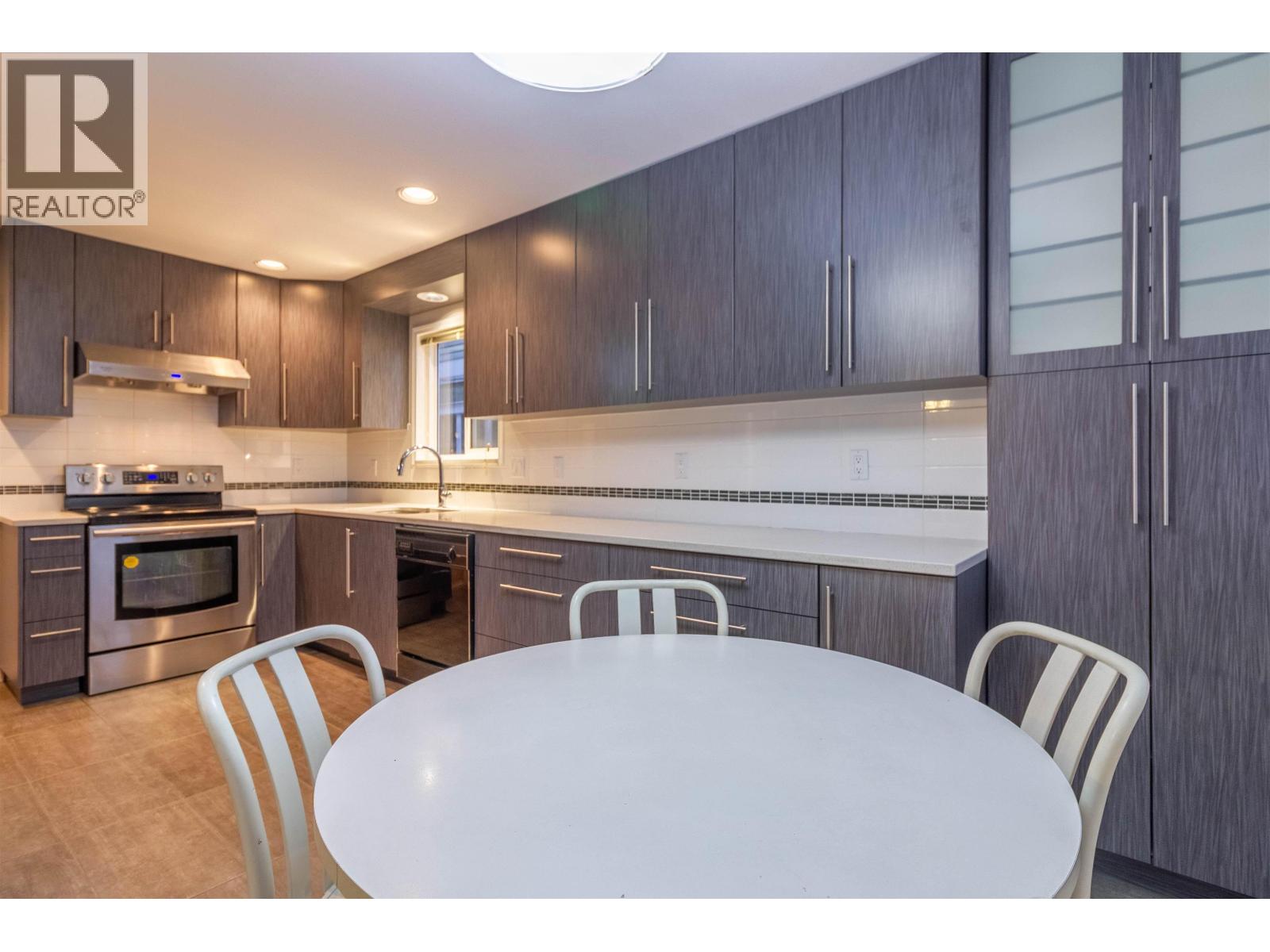 2468 E 4th Avenue, Vancouver, British Columbia  V5M 1J9 - Photo 8 - R3079060