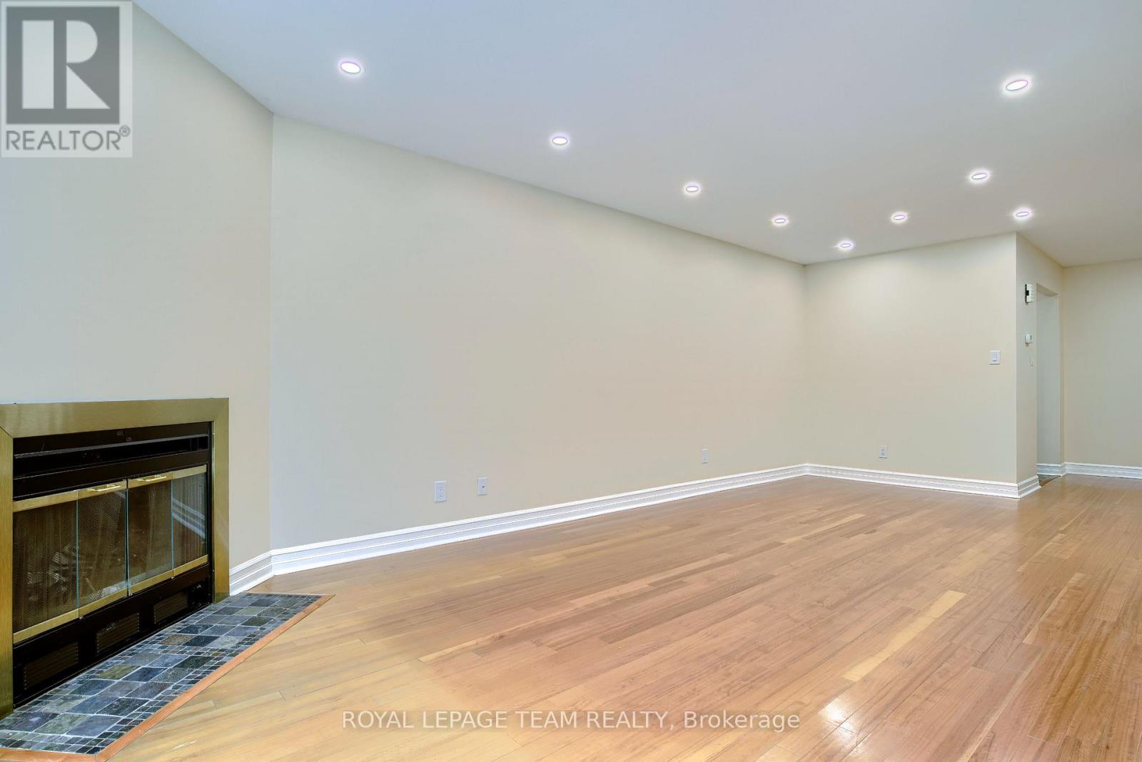 55 Mcgibbon Drive, Ottawa, Ontario  K2L 4A6 - Photo 7 - X12693168