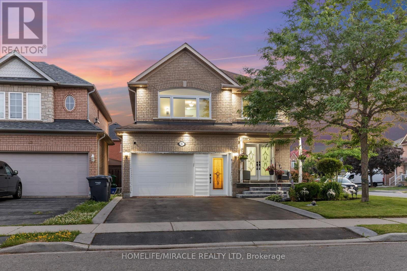 44 NEWARK WAY, Brampton, Ontario