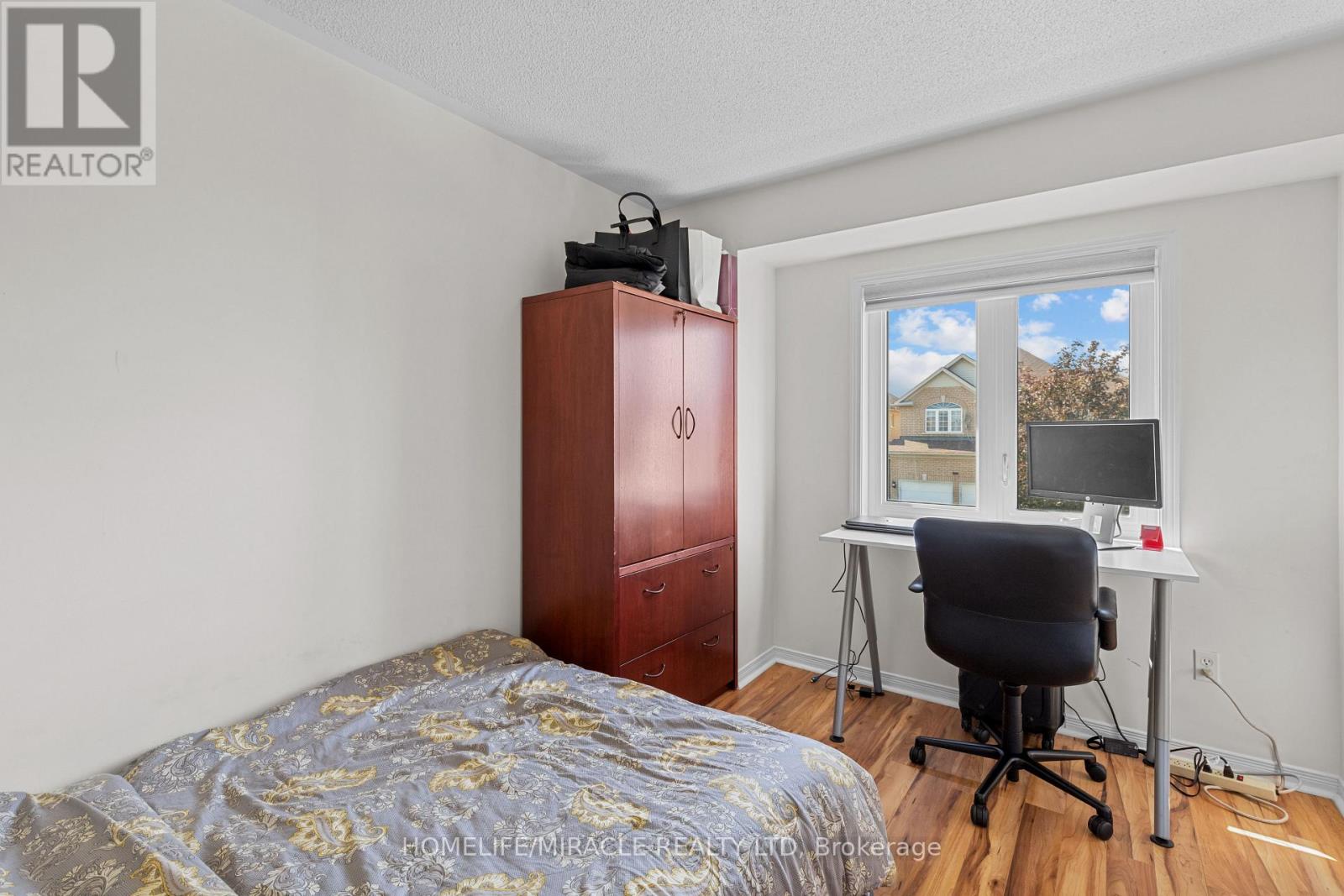 44 Newark Way, Brampton, Ontario  L7A 2W8 - Photo 10 - W12439403