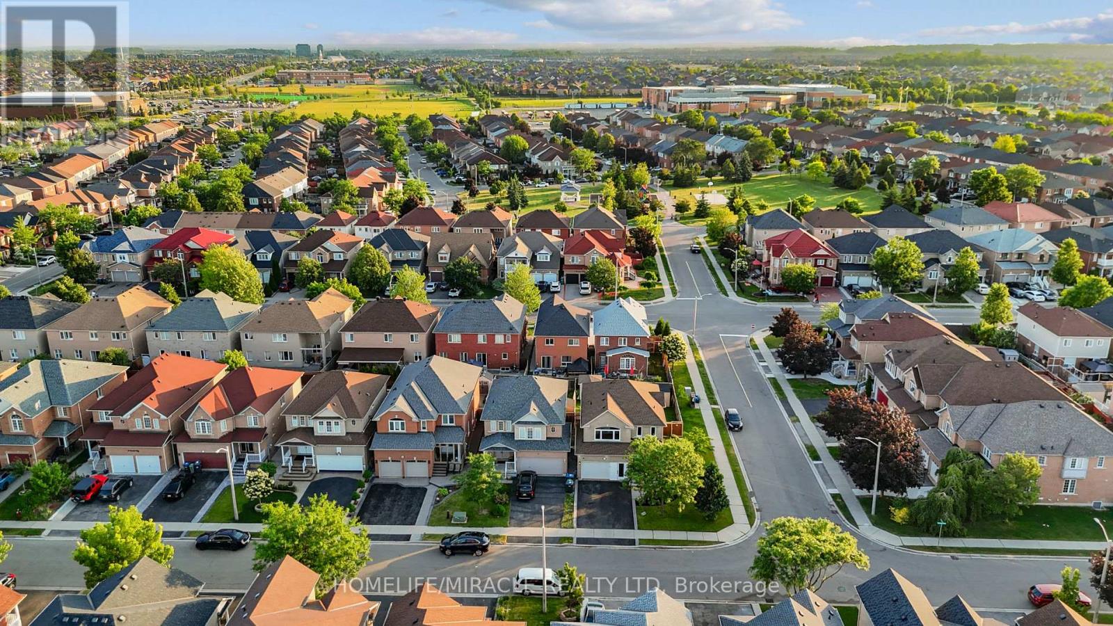 44 Newark Way, Brampton, Ontario  L7A 2W8 - Photo 17 - W12439403