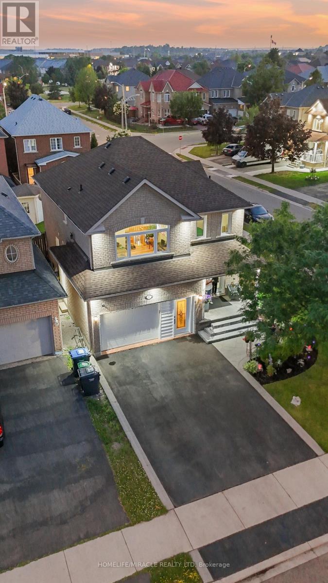 44 Newark Way, Brampton, Ontario  L7A 2W8 - Photo 19 - W12439403