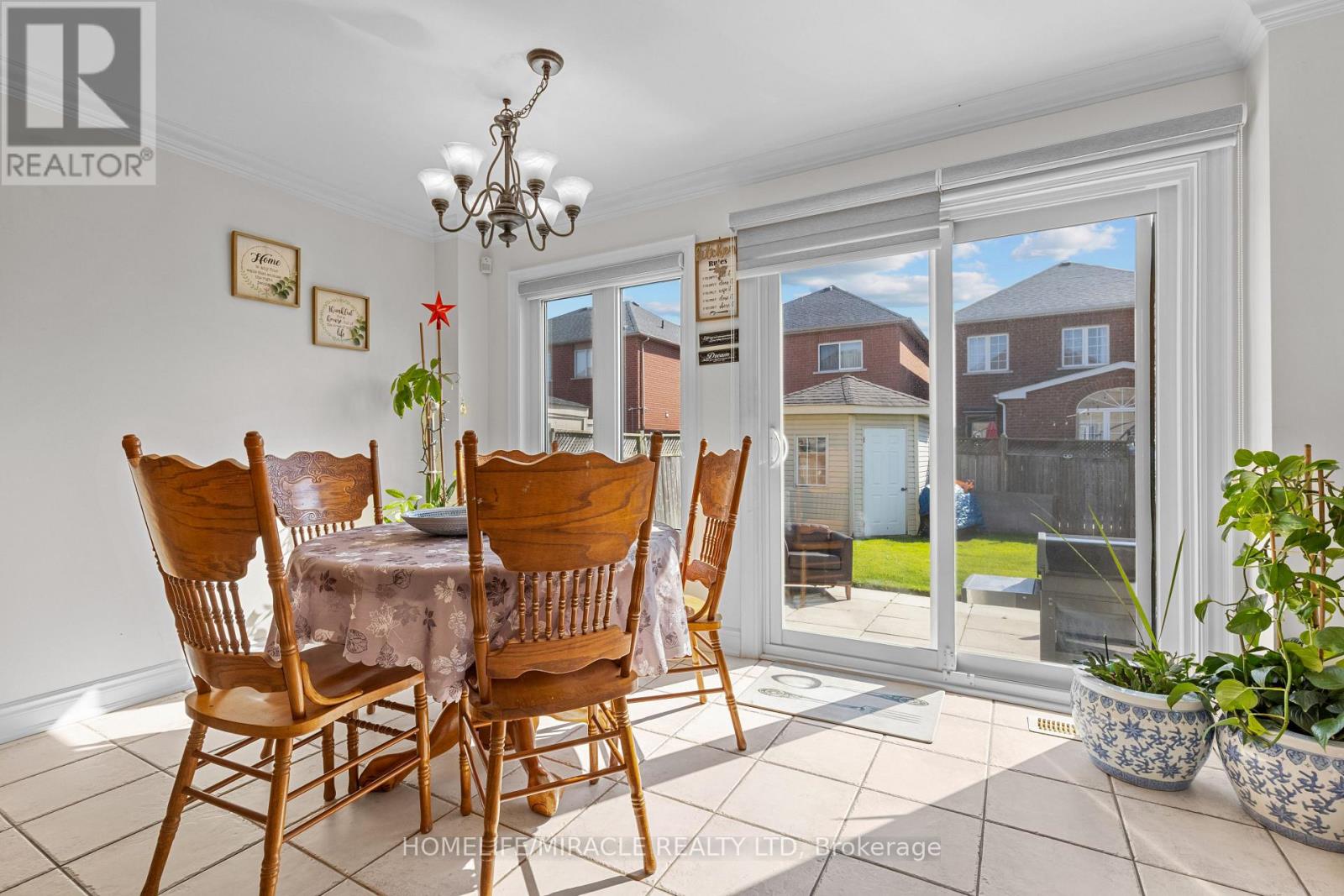 44 Newark Way, Brampton, Ontario  L7A 2W8 - Photo 25 - W12439403