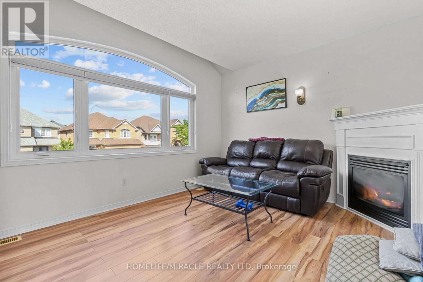 44 Newark Way, Brampton, Ontario  L7A 2W8 - Photo 30 - W12439403