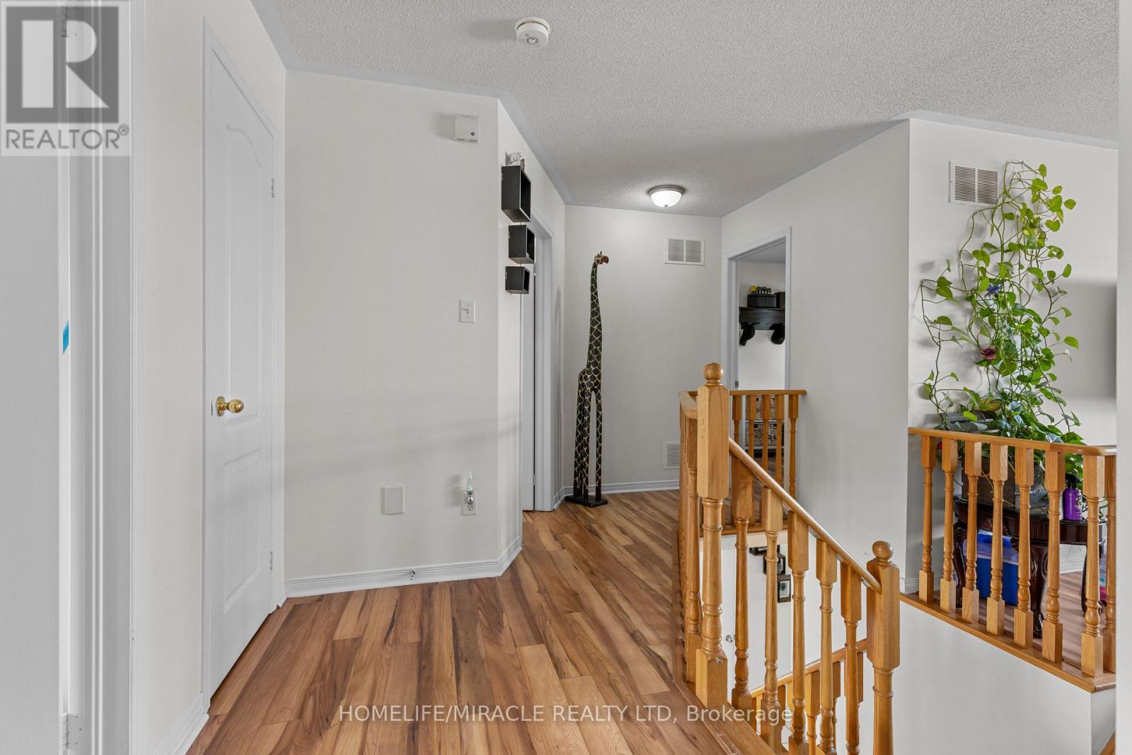 44 Newark Way, Brampton, Ontario  L7A 2W8 - Photo 28 - W12439403