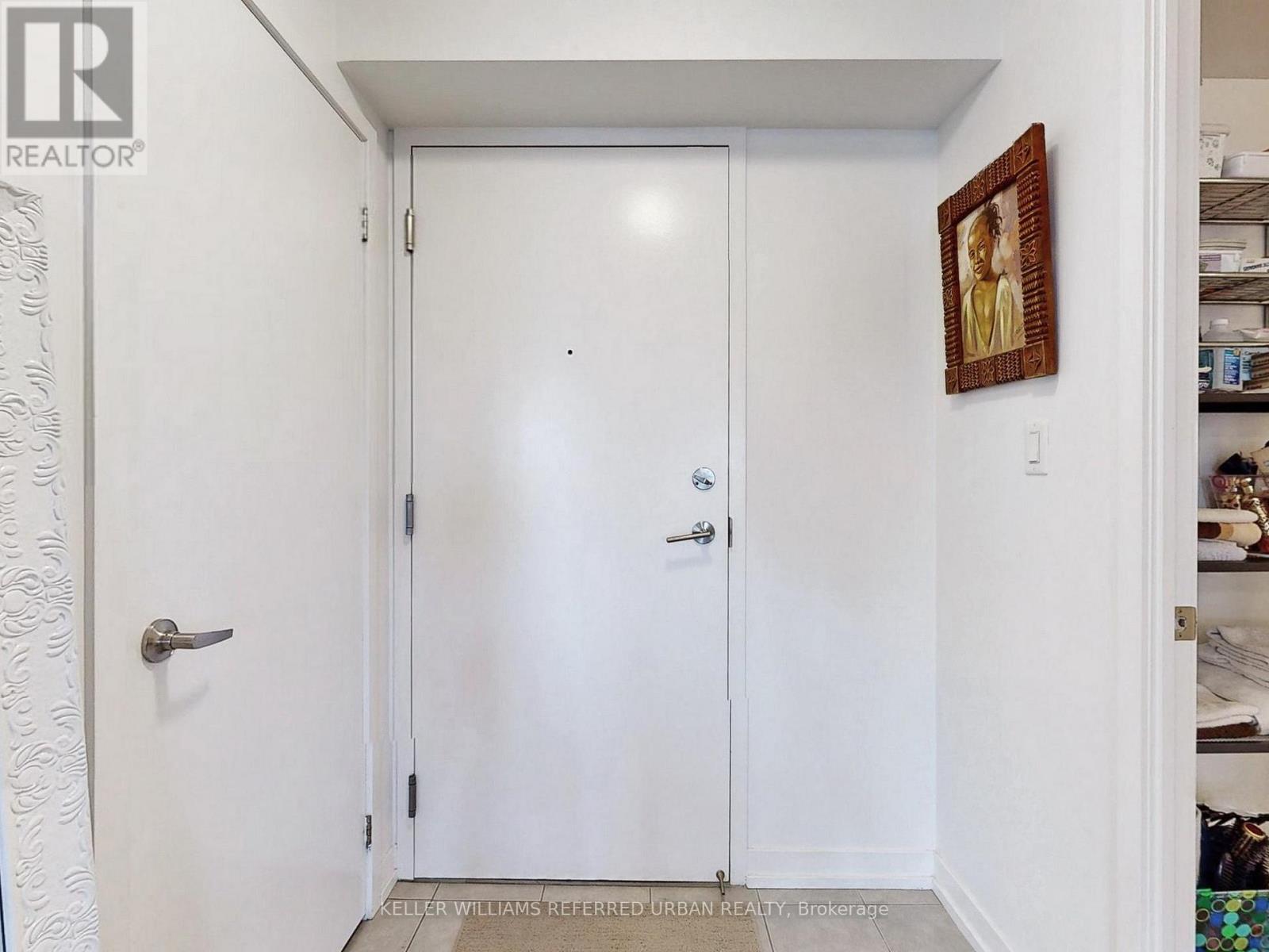 1010 - 816 Lansdowne Avenue, Toronto, Ontario  M6H 4K6 - Photo 13 - W12590616