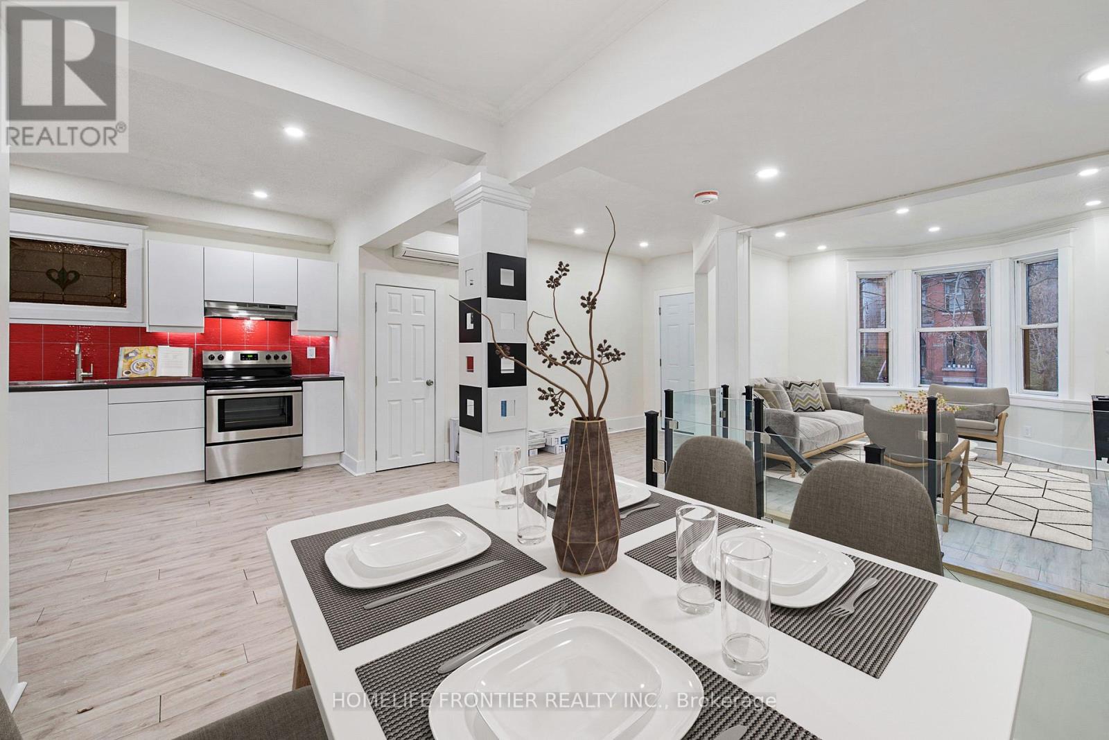 Lower #a - 46 Cowan Avenue, Toronto, Ontario  M6K 2N4 - Photo 5 - W12670084