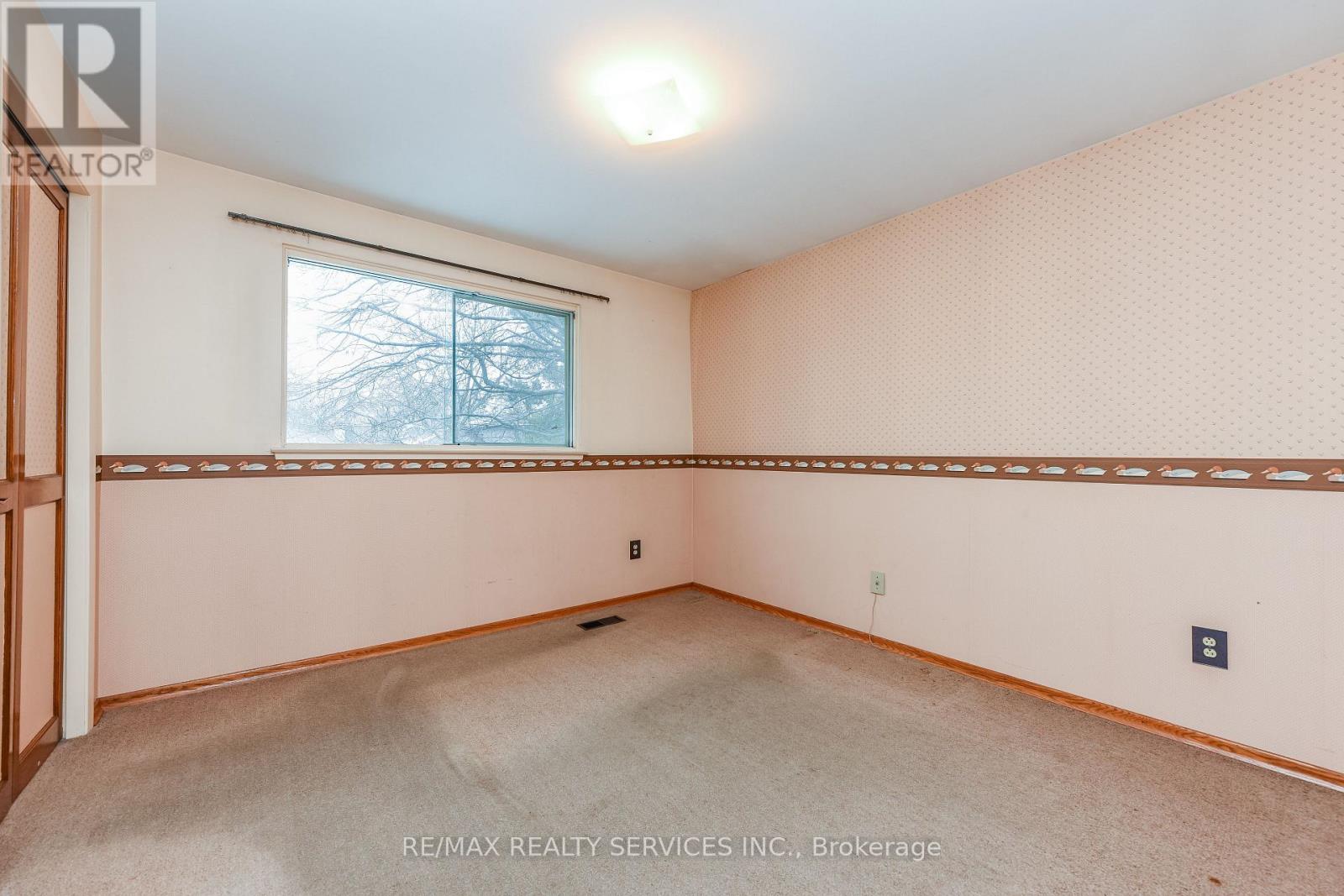 15 Richmond Drive, Brampton, Ontario  L6W 2E7 - Photo 37 - W12692976