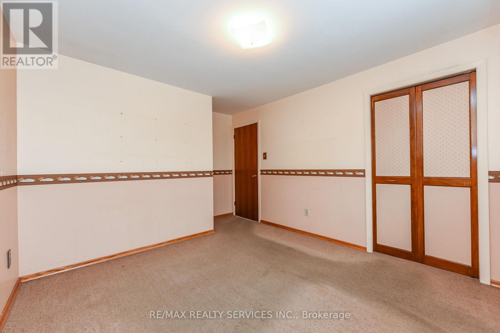 15 Richmond Drive, Brampton, Ontario  L6W 2E7 - Photo 38 - W12692976