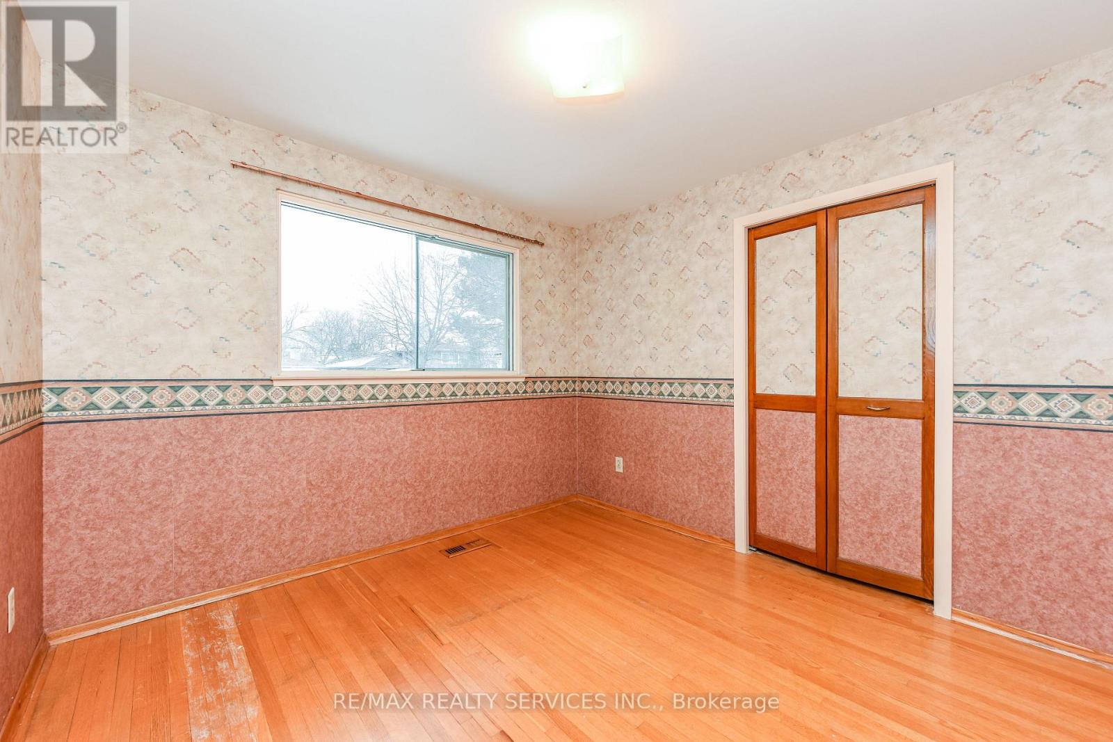 15 Richmond Drive, Brampton, Ontario  L6W 2E7 - Photo 41 - W12692976