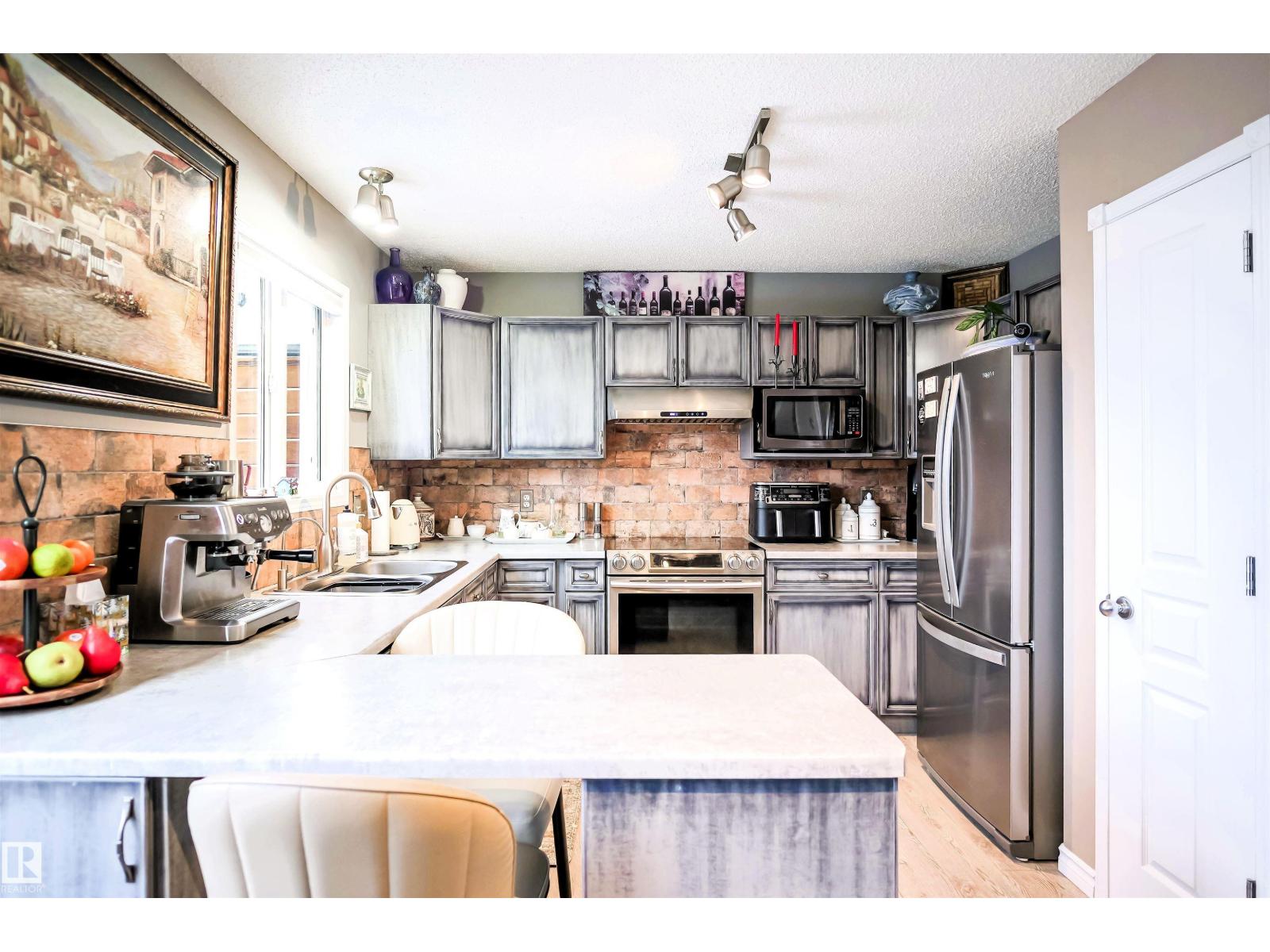 5836 204 St Nw, Edmonton, Alberta  T6M 2Z2 - Photo 9 - E4469555