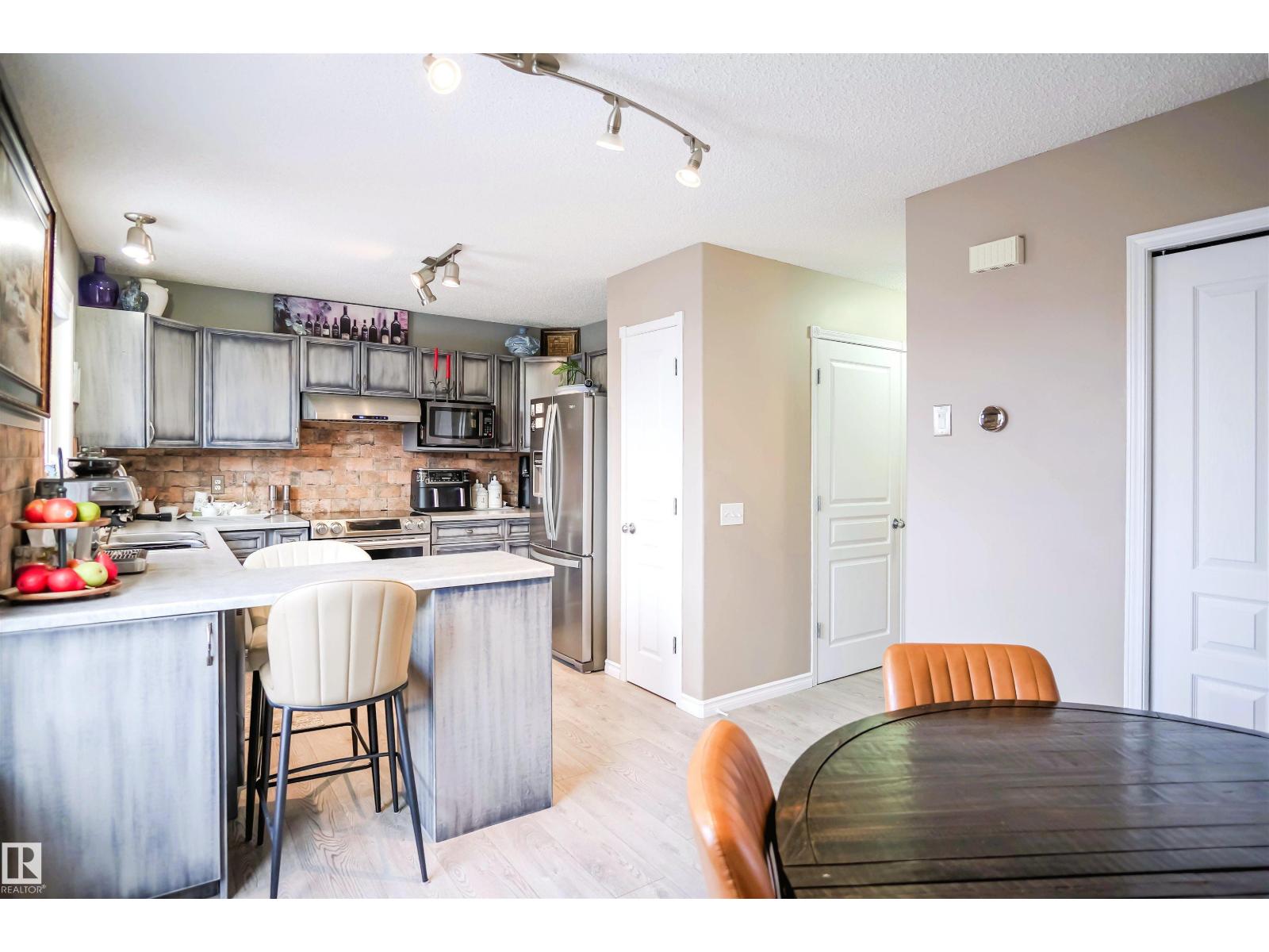 5836 204 St Nw, Edmonton, Alberta  T6M 2Z2 - Photo 7 - E4469555