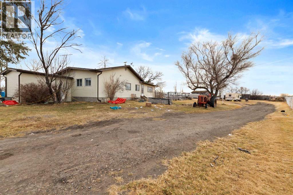 270065 Township Road 235, Rural Rocky View County, Alberta  T0J 1X0 - Photo 3 - A2271302