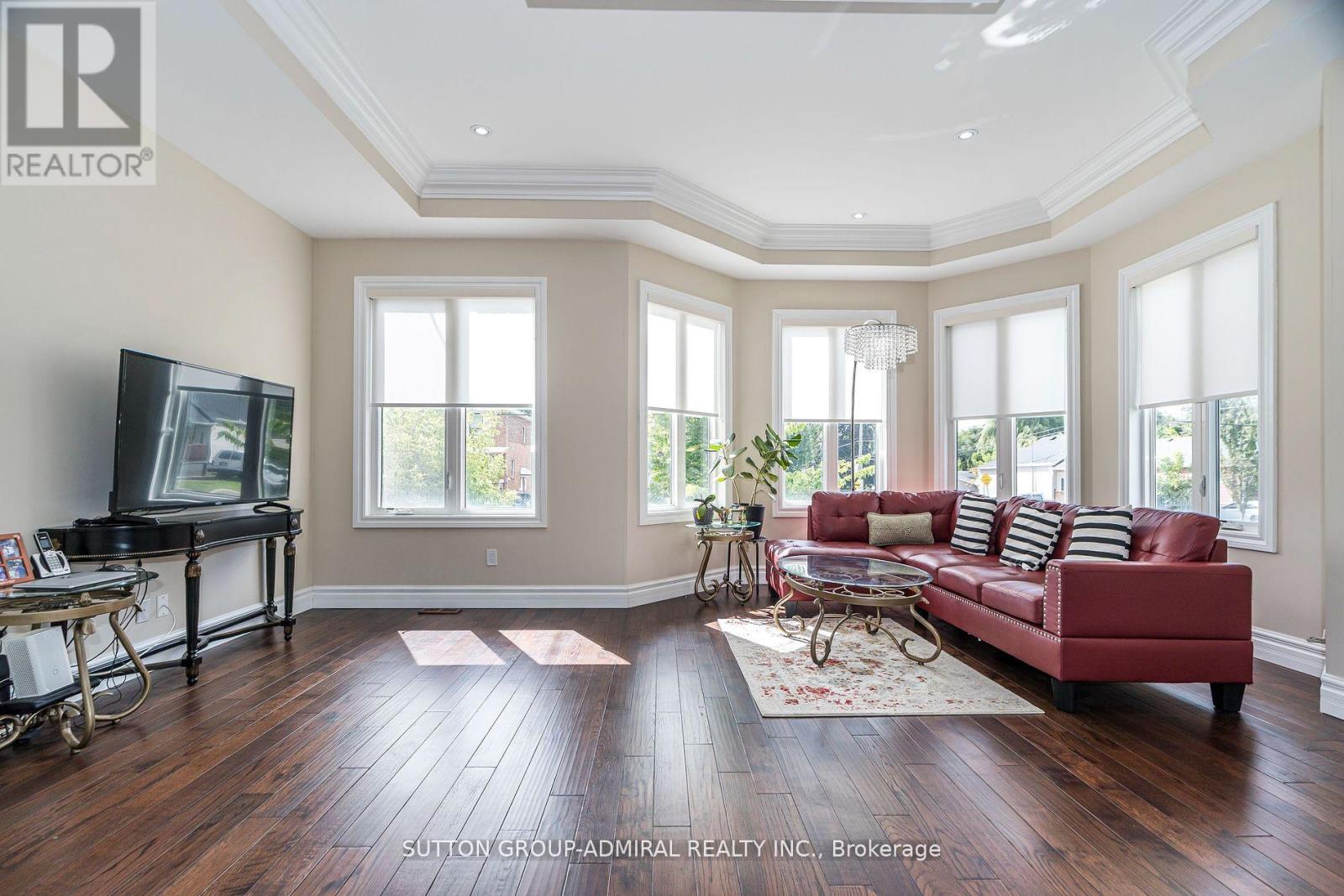 24 Ranee Avenue, Toronto, Ontario  M6A 1M6 - Photo 11 - C12693116