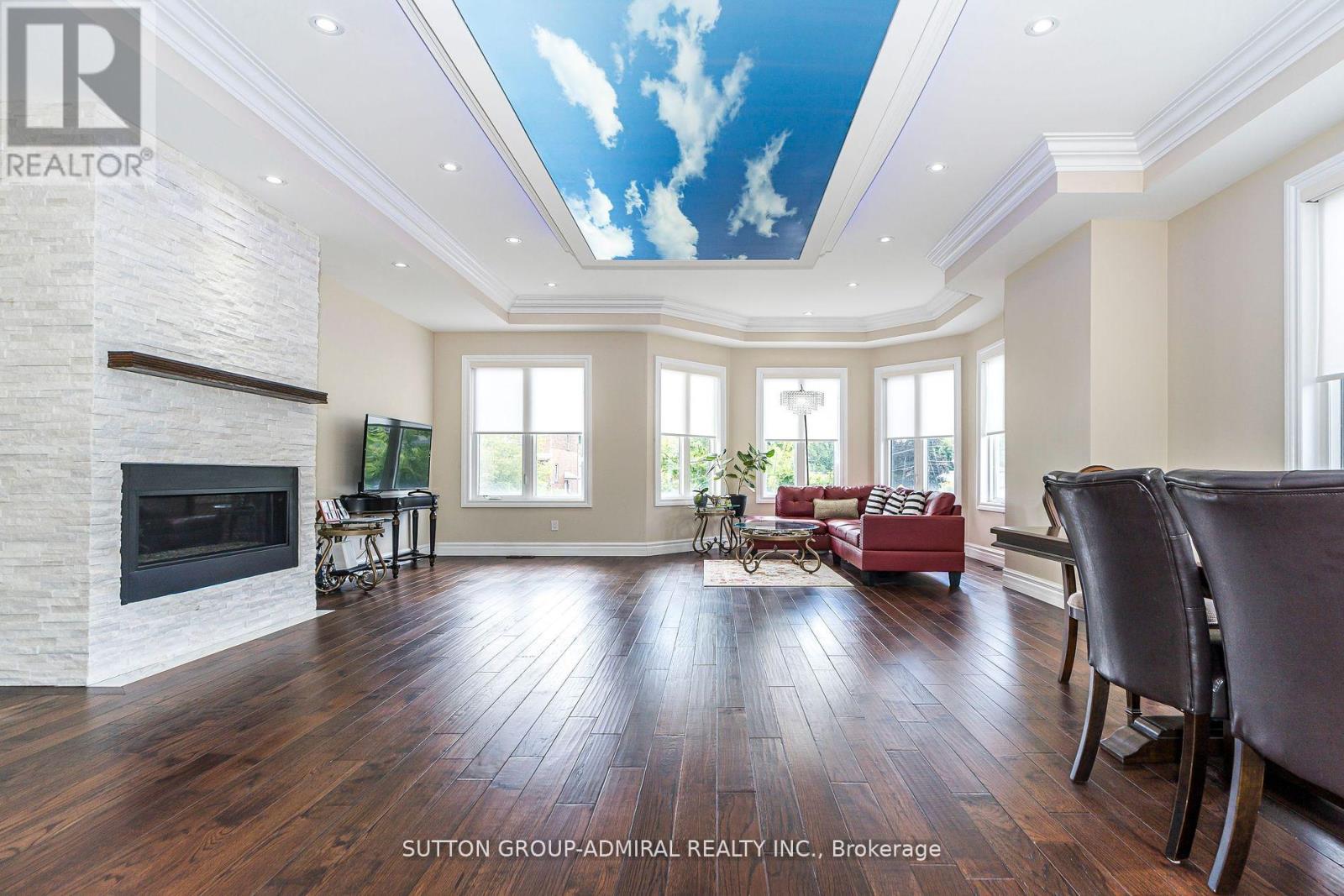 24 Ranee Avenue, Toronto, Ontario  M6A 1M6 - Photo 8 - C12693116