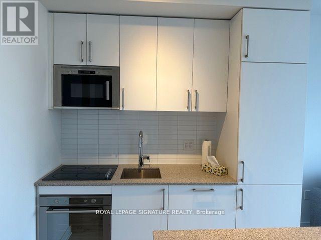 1218 - 576 Front Street W, Toronto, Ontario  M5C 1C1 - Photo 3 - C12693120