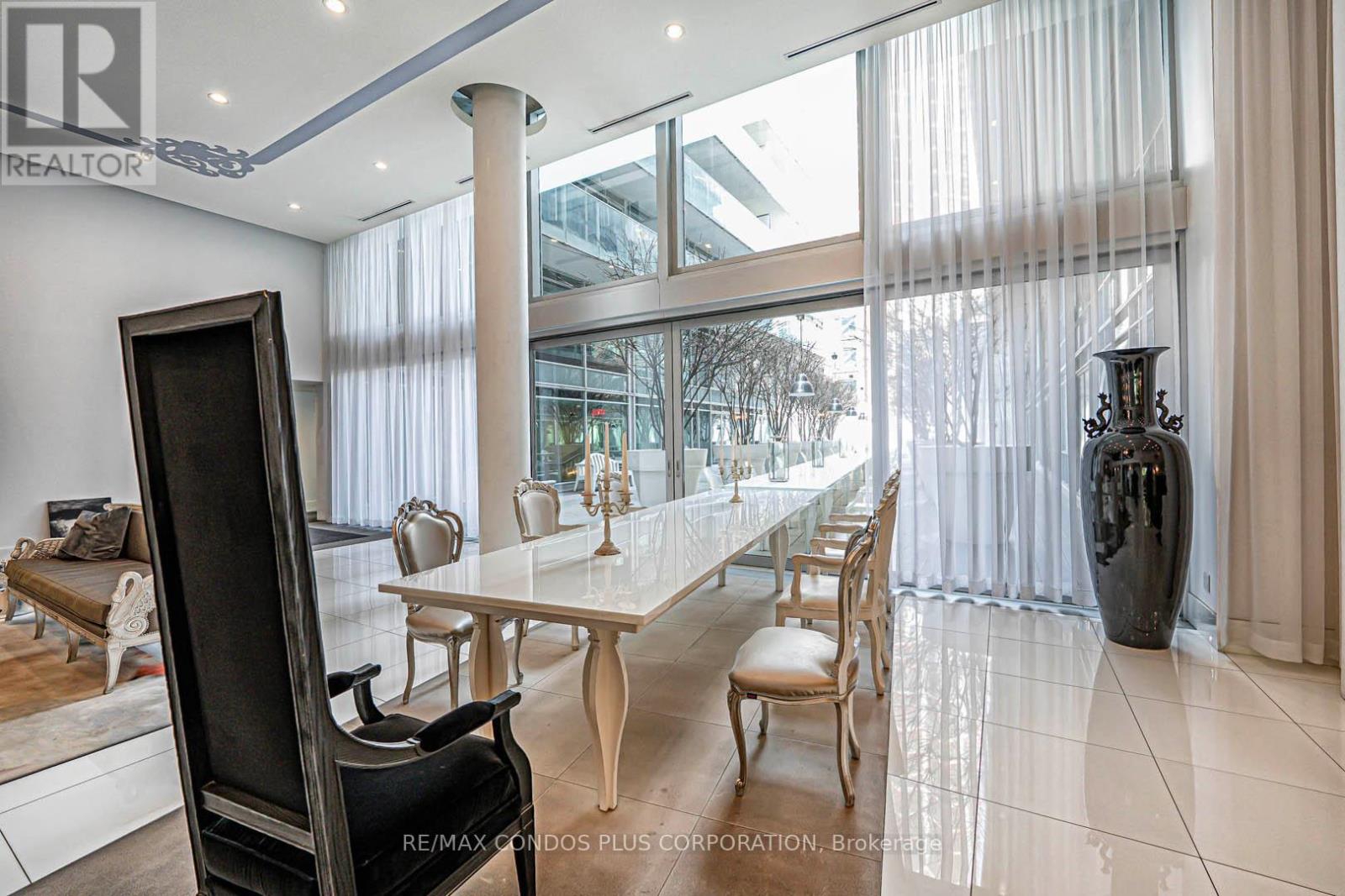 424 - 75 Portland Street, Toronto, Ontario  M5V 2M9 - Photo 24 - C12693174