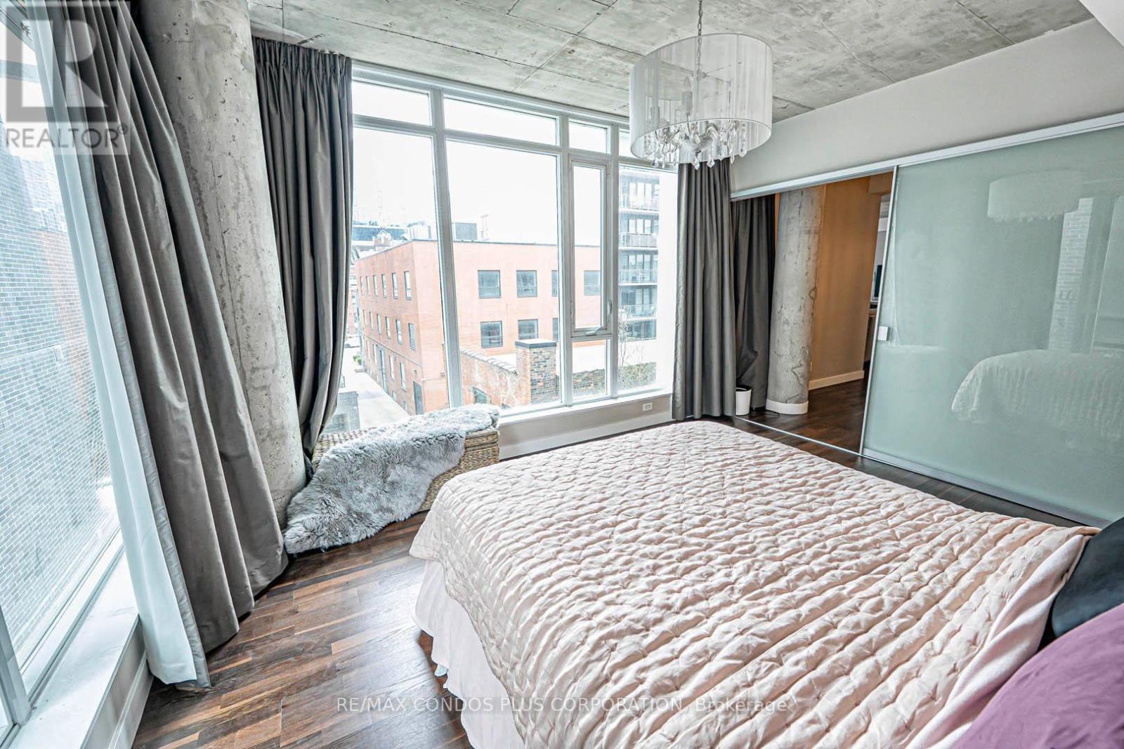 424 - 75 Portland Street, Toronto, Ontario  M5V 2M9 - Photo 9 - C12693174