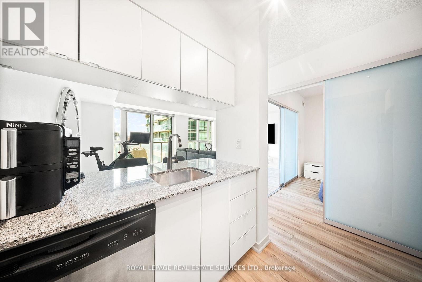 708 - 69 Lynn Williams Street, Toronto, Ontario  M6K 3R7 - Photo 6 - C12693248