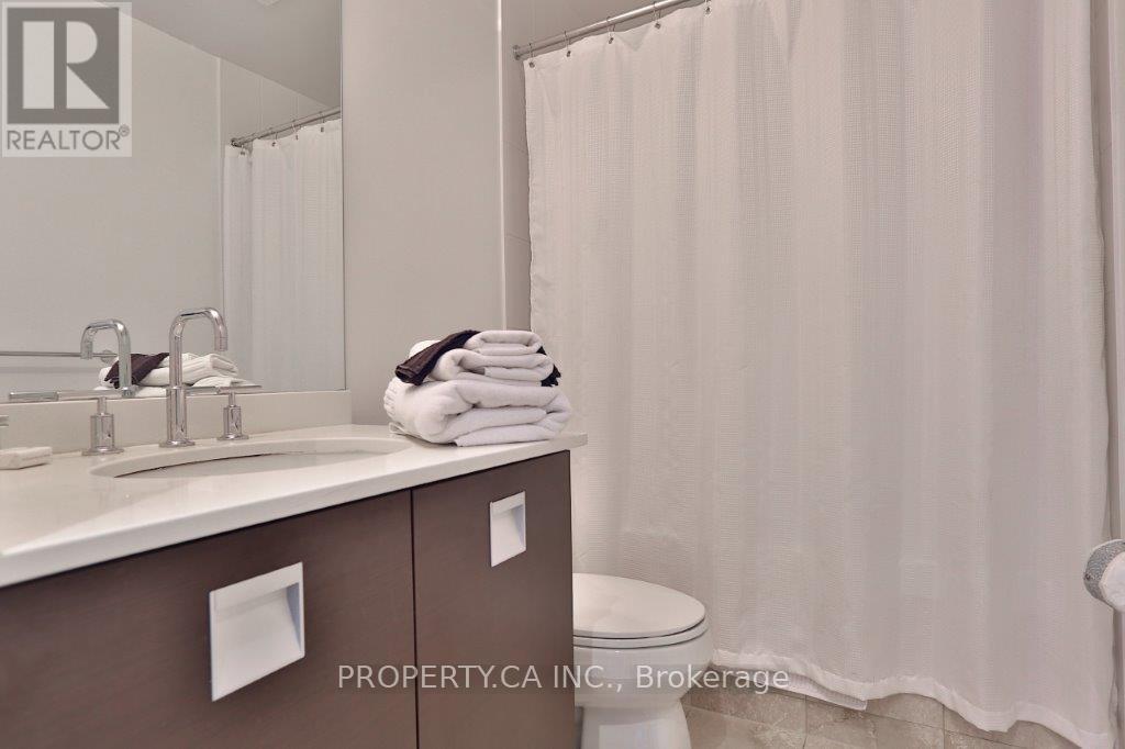 3105 - 33 Charles Street E, Toronto, Ontario  M4Y 1R9 - Photo 14 - C12693256