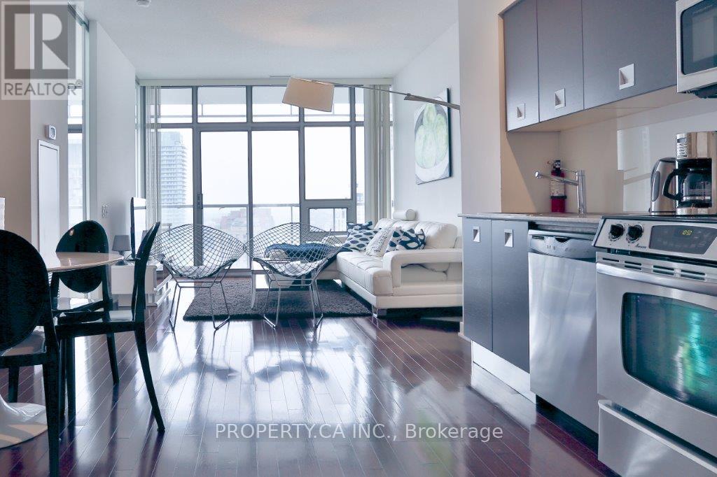 3105 - 33 Charles Street E, Toronto, Ontario  M4Y 1R9 - Photo 2 - C12693256