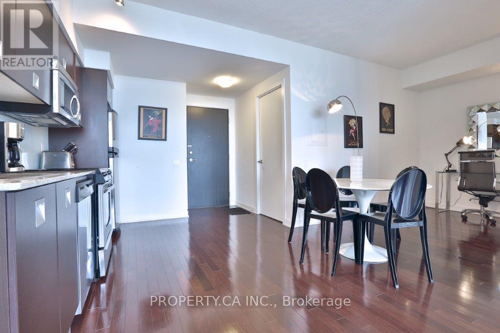 3105 - 33 Charles Street E, Toronto, Ontario  M4Y 1R9 - Photo 4 - C12693256