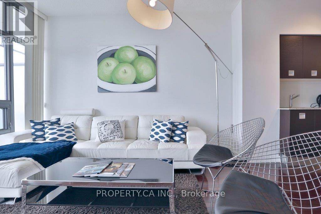 3105 - 33 Charles Street E, Toronto, Ontario  M4Y 1R9 - Photo 7 - C12693256