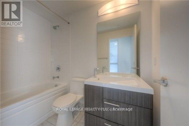 404 - 30 Nelson Street, Toronto (Waterfront Communities), Ontario  M5V 0H5 - Photo 14 - C12693268