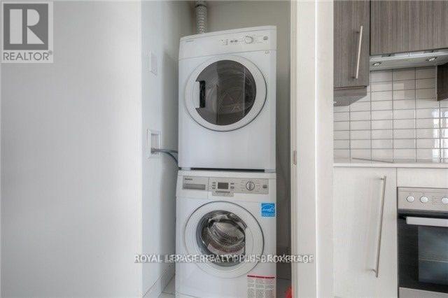 404 - 30 Nelson Street, Toronto (Waterfront Communities), Ontario  M5V 0H5 - Photo 17 - C12693268