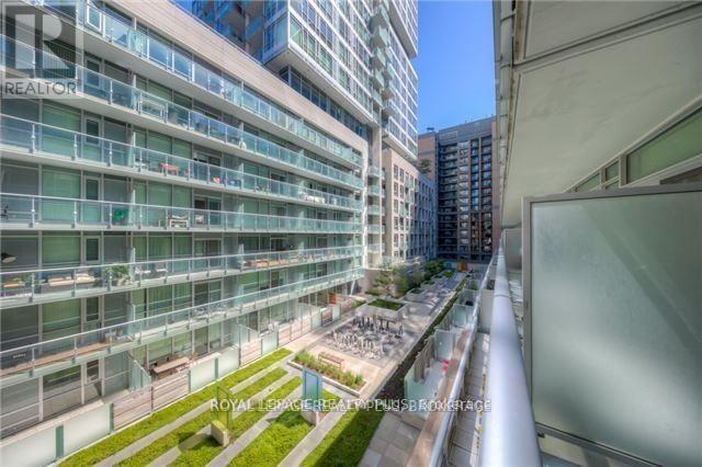 404 - 30 Nelson Street, Toronto (Waterfront Communities), Ontario  M5V 0H5 - Photo 19 - C12693268