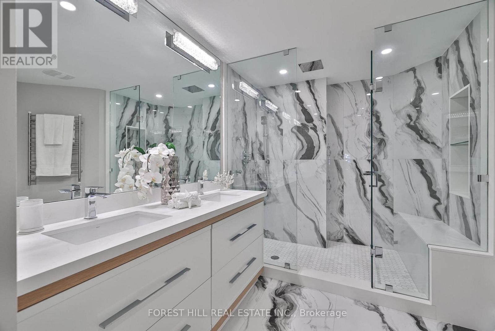 301 - 342 Spadina Road, Toronto, Ontario  M5P 2V4 - Photo 25 - C12693284