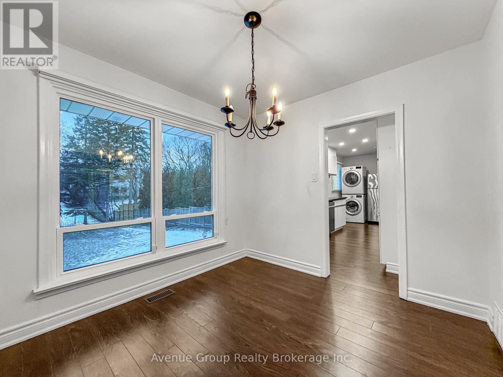 Upper - 190 Northwood Drive, Toronto, Ontario  M2M 2K4 - Photo 6 - C12693292