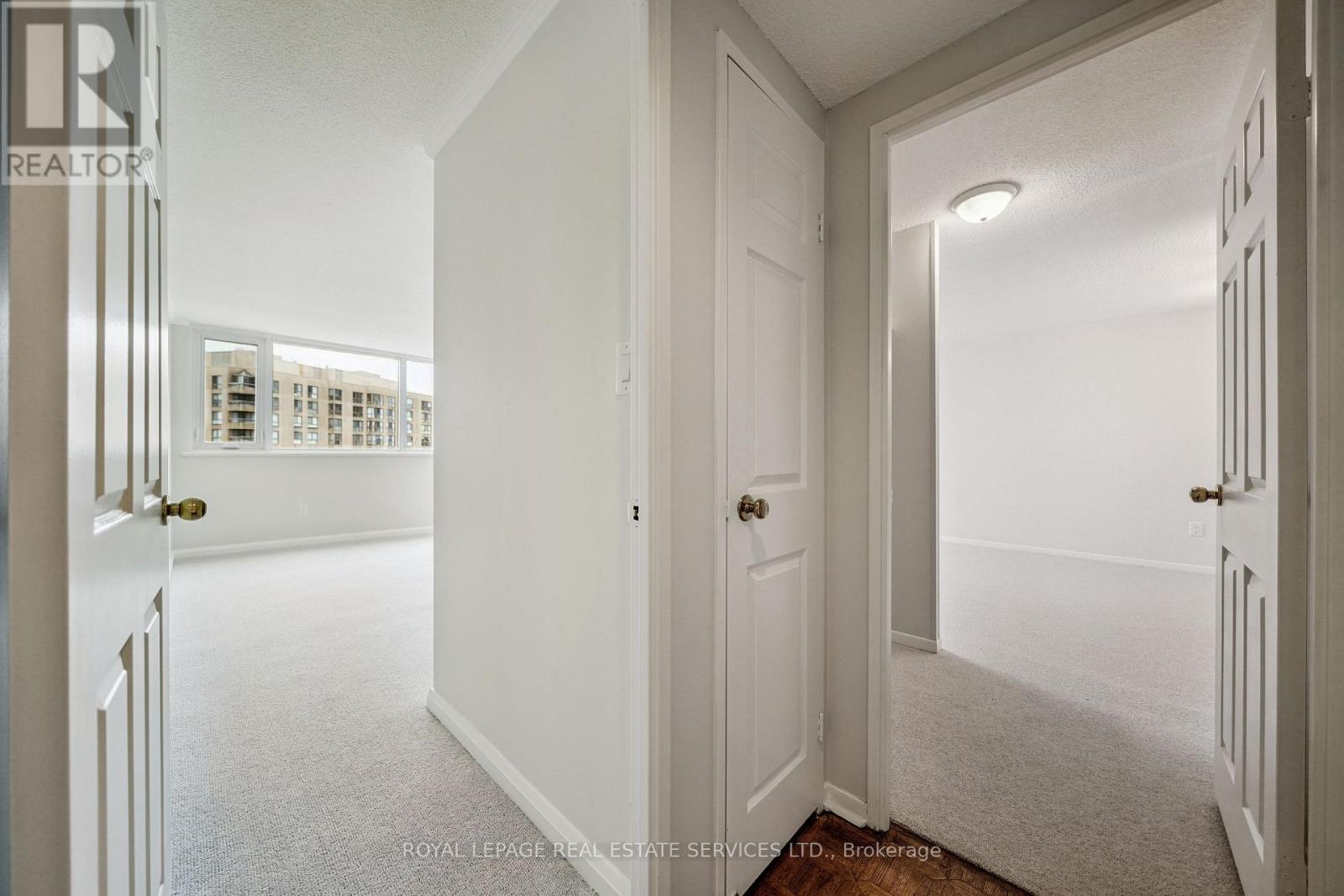 2001 - 75 Wynford Heights Crescent, Toronto, Ontario  M3C 3H9 - Photo 25 - C12693302