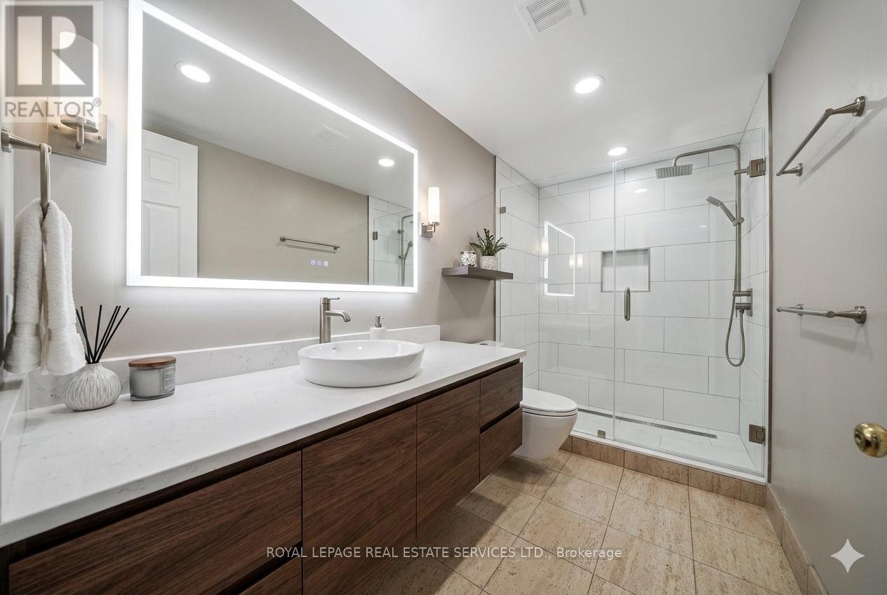 2001 - 75 Wynford Heights Crescent, Toronto, Ontario  M3C 3H9 - Photo 32 - C12693302