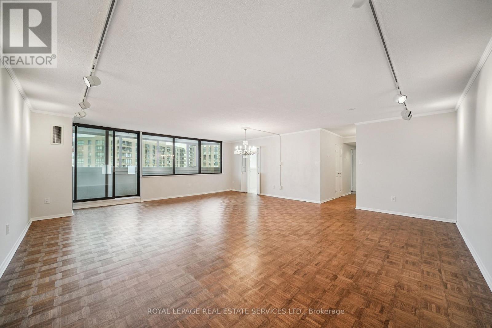 2001 - 75 Wynford Heights Crescent, Toronto, Ontario  M3C 3H9 - Photo 7 - C12693302